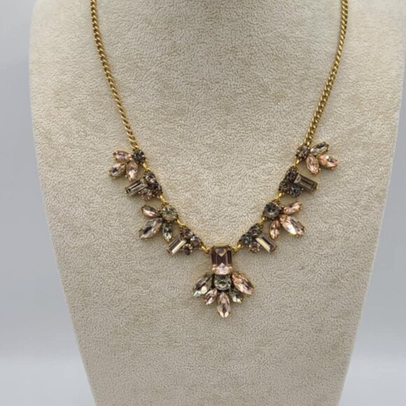 J Crew Gorgeous Pink Gray Crystal Gold Tone Statement Necklace NWT! NEW! - Picture 9 of 9
